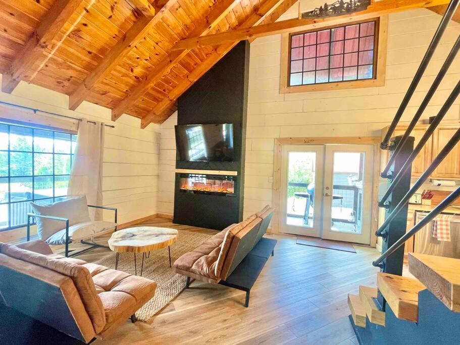 Modern Lake Side Nest• Hotub Fenced Yard King Beds 세비어빌 외부 사진