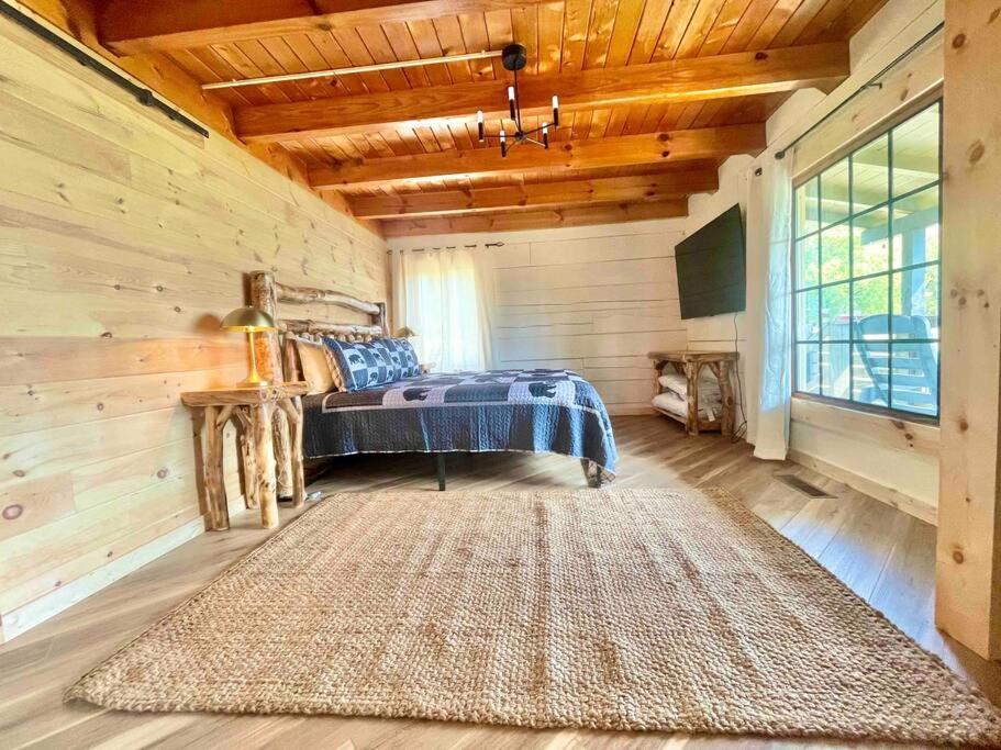 Modern Lake Side Nest• Hotub Fenced Yard King Beds 세비어빌 외부 사진