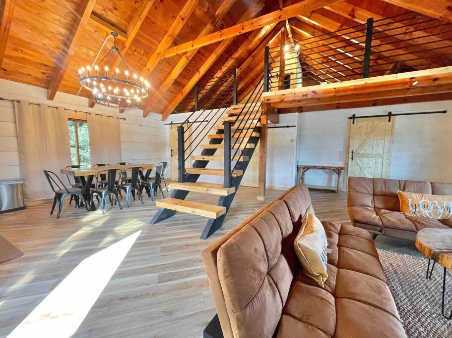 Modern Lake Side Nest• Hotub Fenced Yard King Beds 세비어빌 외부 사진