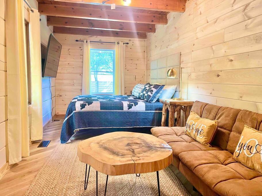 Modern Lake Side Nest• Hotub Fenced Yard King Beds 세비어빌 외부 사진